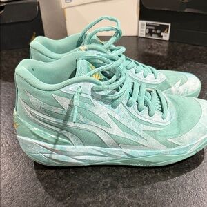 Puma Men's Mint Green Athletic Shoes